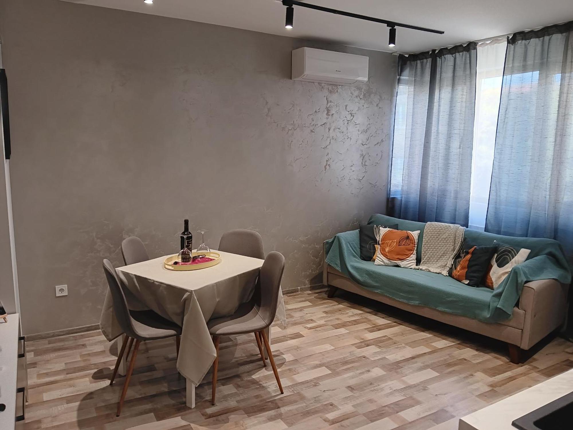 Bijoux In The Heart Of Sofia